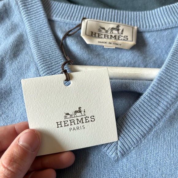 Hermés Men’s Cashmere V-Neck Sweater XXL - Picture 3 of 4